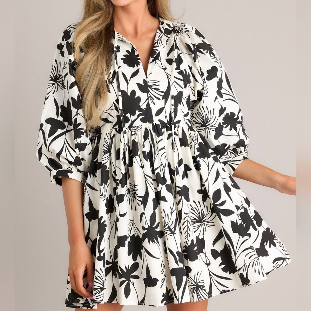 HUDSON GRAY floral, black and white cotton mini dress. Large NWT